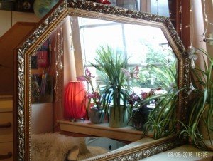 mantle mirror