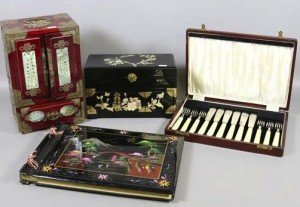 A lacquered jewellery box