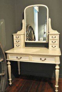 shabby chic dressing table