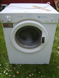 3 kg tumble dryer white night with hose.