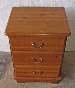 chest of drawers