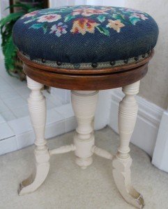 piano stool