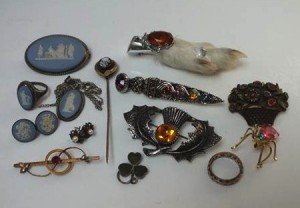 vintage costume jewellery