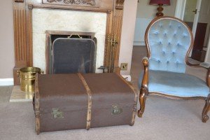 wooden steamer travel trunk