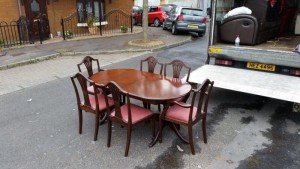 mahogany dining table