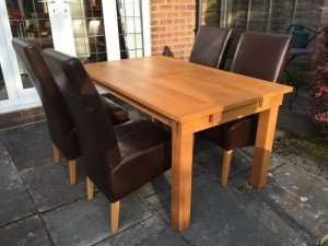 extendable dining table