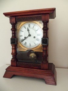 mahogany mantle clock