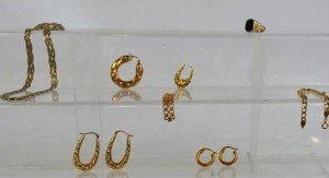 9 carat gold items