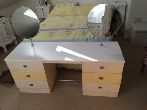 retro dressing table