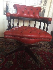 Chesterfield spin chair