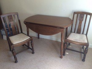 drop leaf dining table