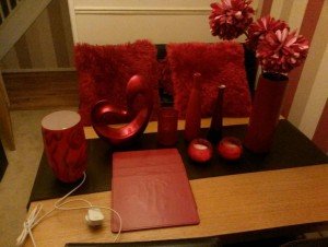 red home accents t