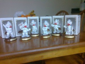 clown figurines