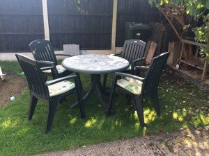 circle outdoor table