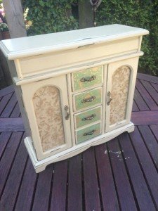 cabinet jewellery box