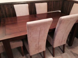 extendable dining table