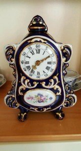 porcelain mantle clock