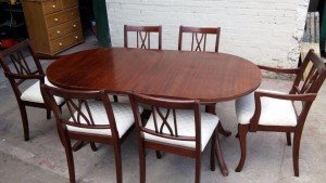 extendable dining table