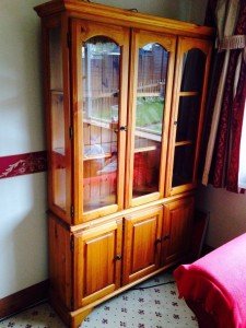 pine storage dresser unit