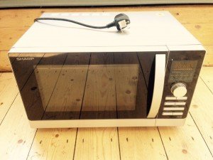 microwave oven