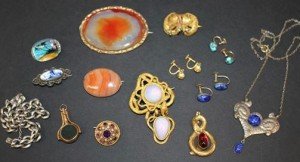 agate set brooch