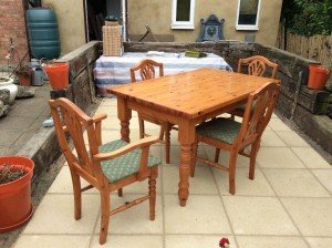 pine dining table