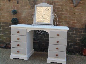 vanity dresser