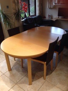 oval dining table