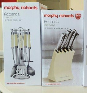 cream knife block