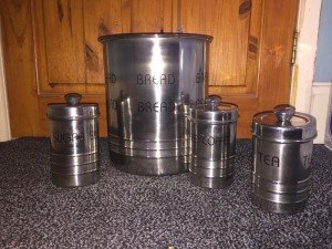 kitchen tin set