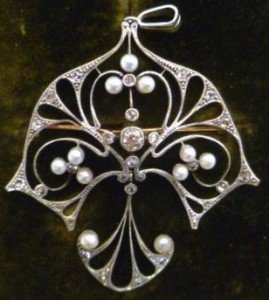 pendants brooch