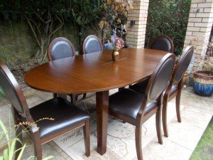 extendable dining table