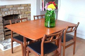 drop leaf dining table