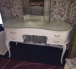 vanity dressing table