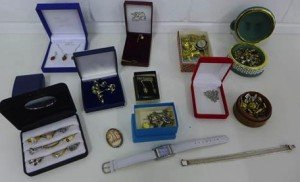 vintage costume jewellery