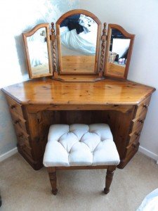 dressing table