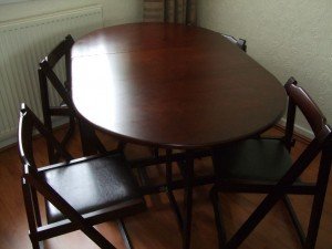 extendable dining table