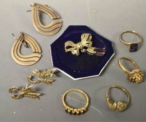 vintage jewellery