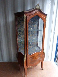 display cabinet