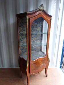 display cabinet