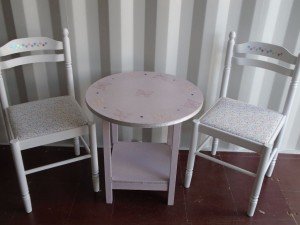 children's dining table