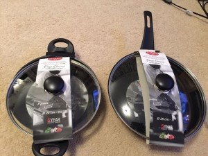 lidded frying pan