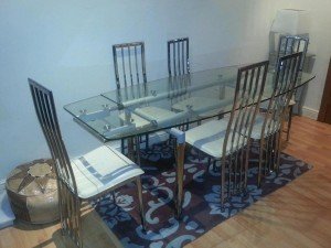 extendable dining table