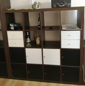 shelving unit