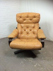 swivel desk chair