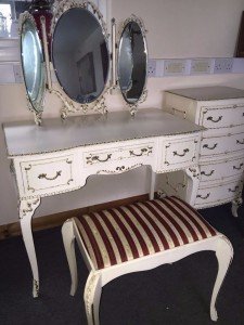 dressing table