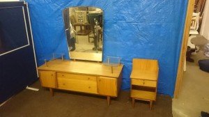 wood vanity table