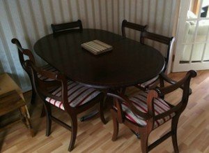 extendable dining table