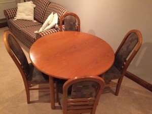 circular dining table