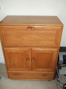 wood dresser